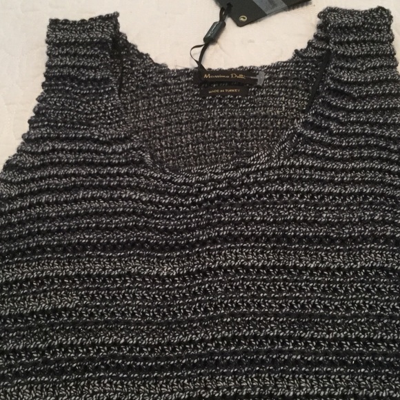 Massimo Dutti - Blue knit sweater vest. (SOLD) - Picture 6 of 8